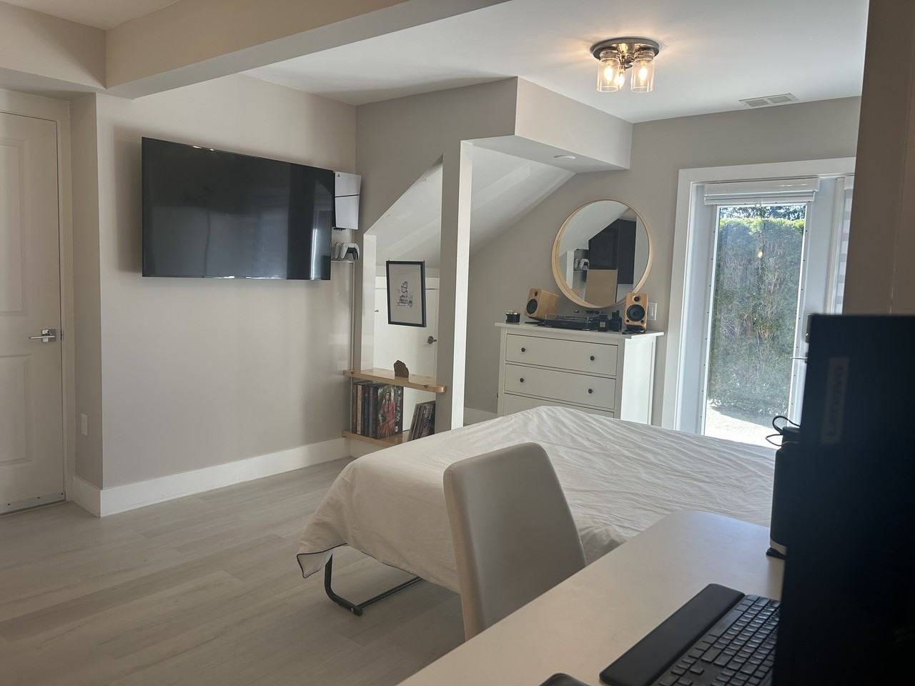 2775 Rosebery Avenue - Photo 3 of 15