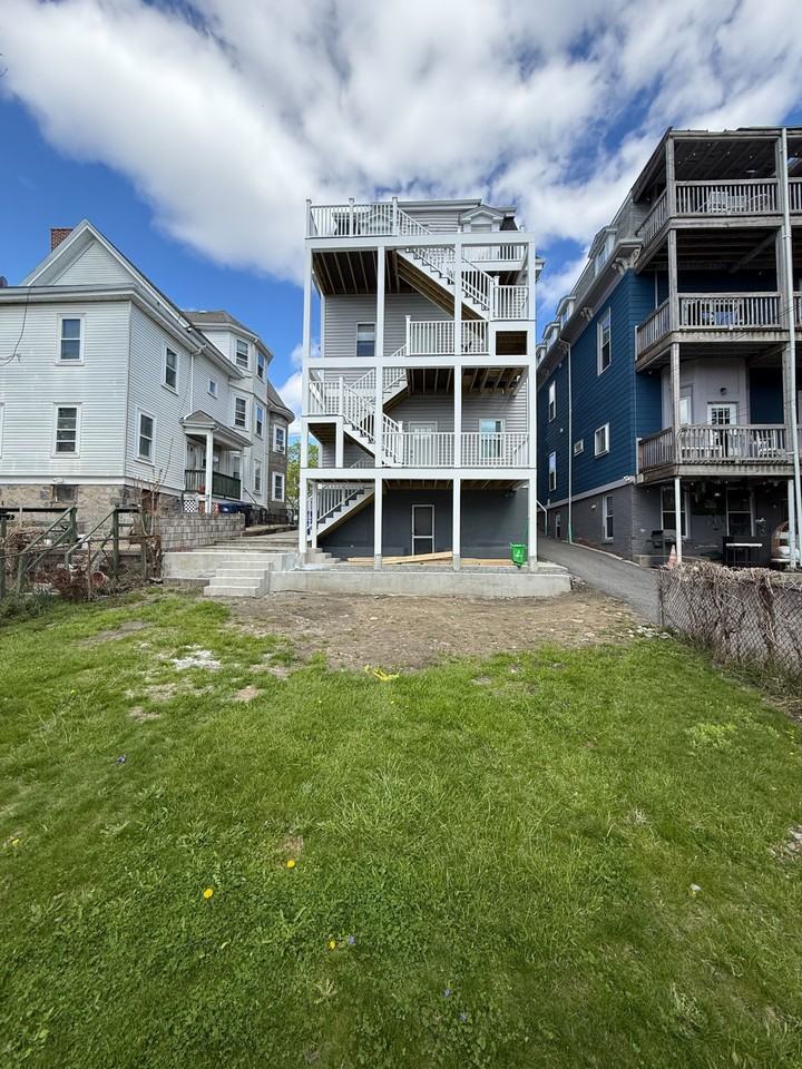 171 Trenton Streettrenton Street #2 - Photo 6 of 15