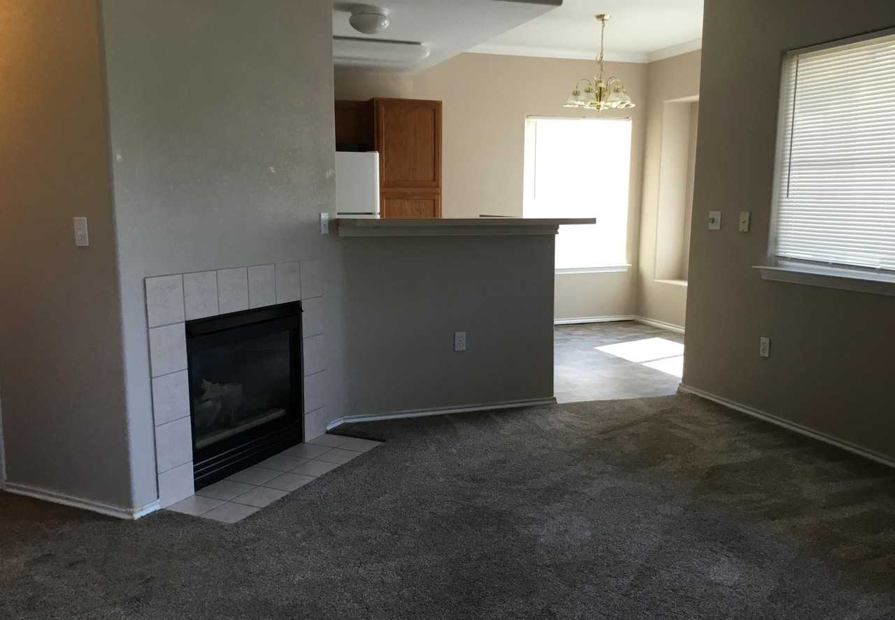 3896 Riviera Grv #1 - Photo 5 of 13
