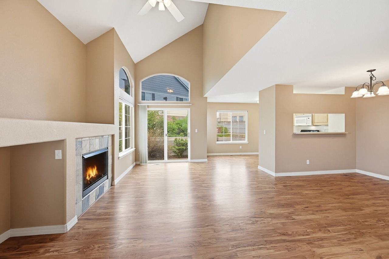 9567 Deerhorn Ct - Photo 5 of 30