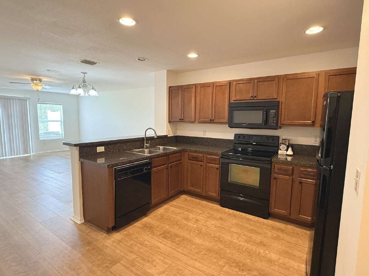 728 Cabernet Pl - Photo 3 of 29
