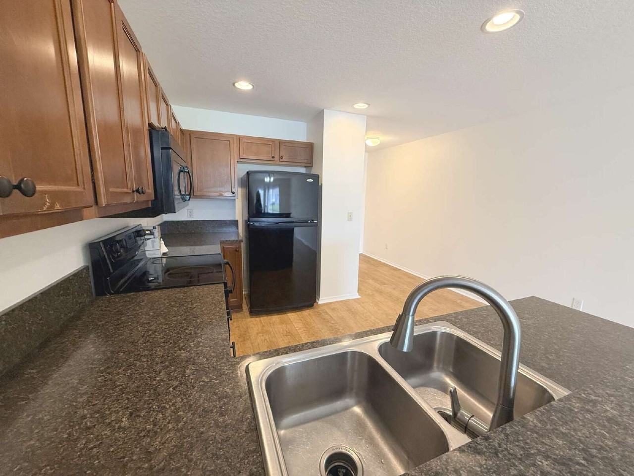 728 Cabernet Pl - Photo 6 of 29