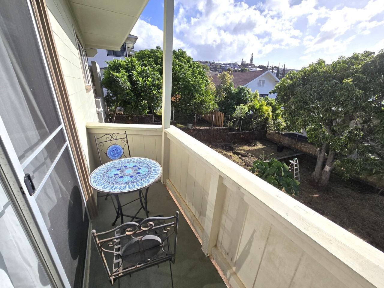 1415 Koko Head Ave - Photo 3 of 20