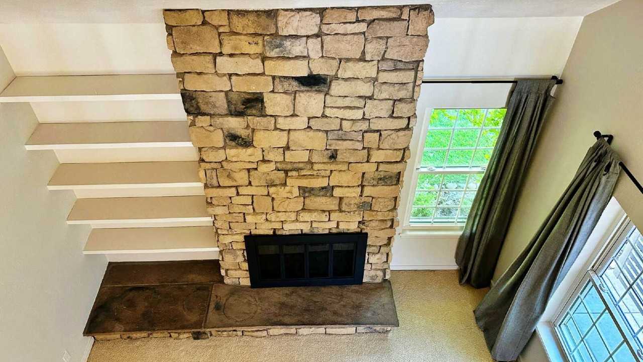 2122 S Victor St - Photo 3 of 28