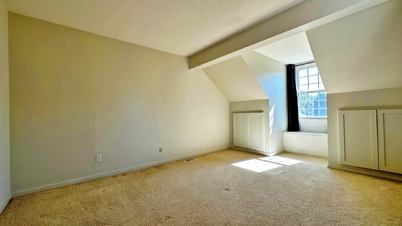 2122 S Victor St - Photo 7 of 28