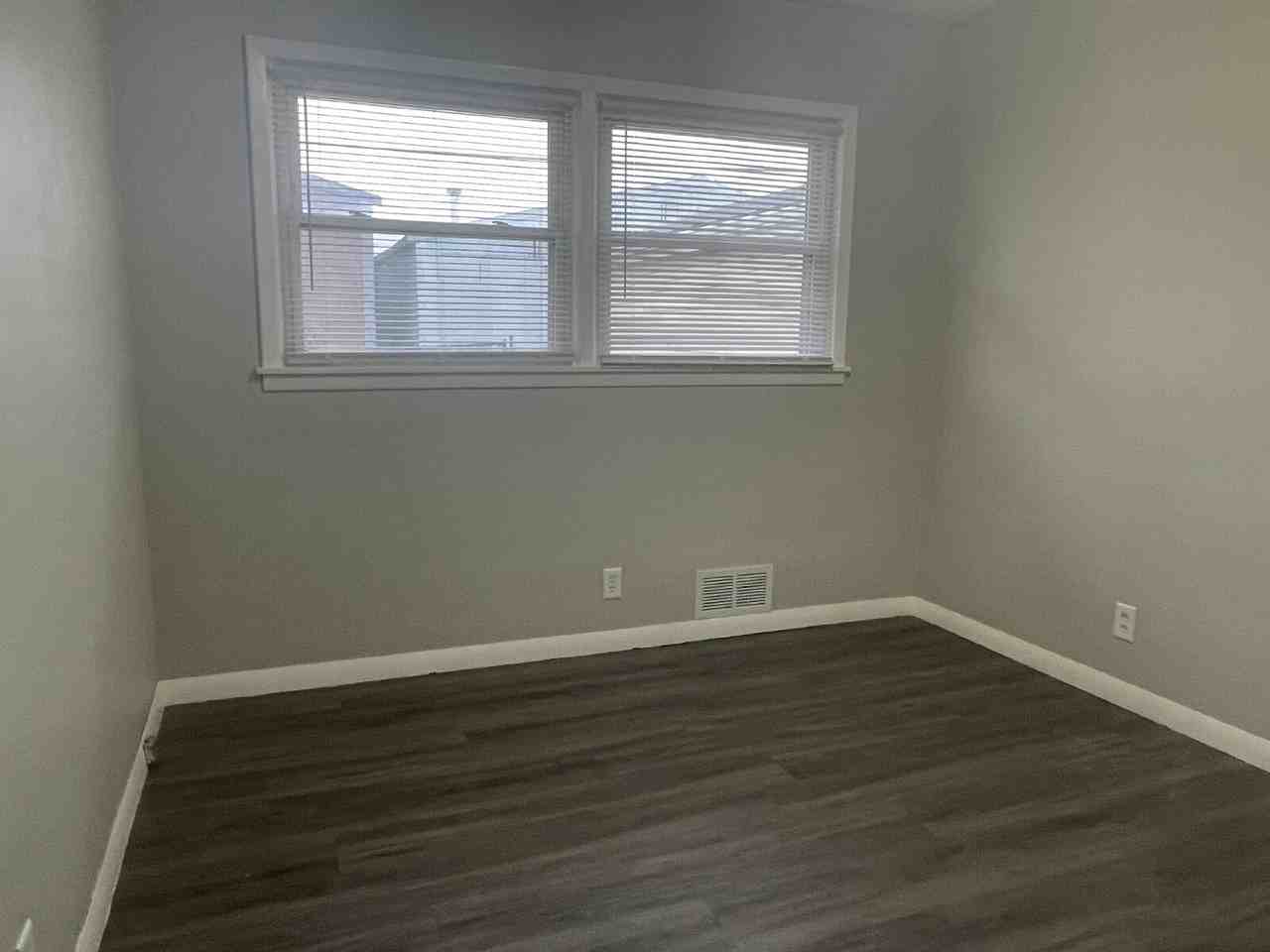 4 Melody Ln - Photo 6 of 15