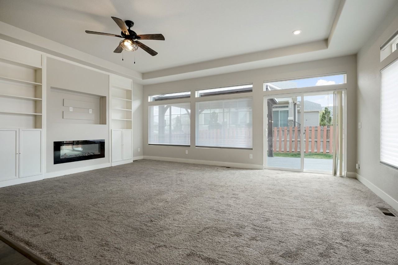 26332 E Archer Ave - Photo 6 of 28