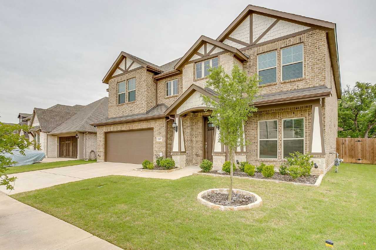 2857 Greenridge Dr - Photo 3 of 49