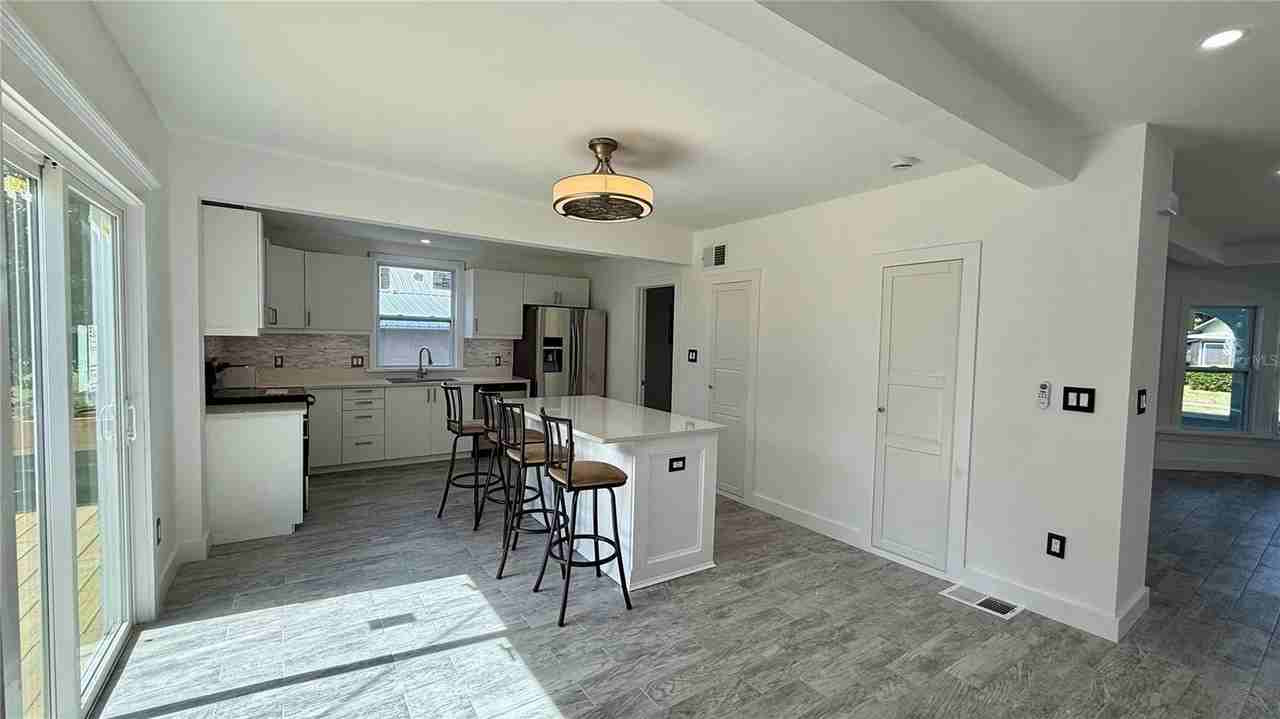 701 New York Ave - Photo 7 of 24