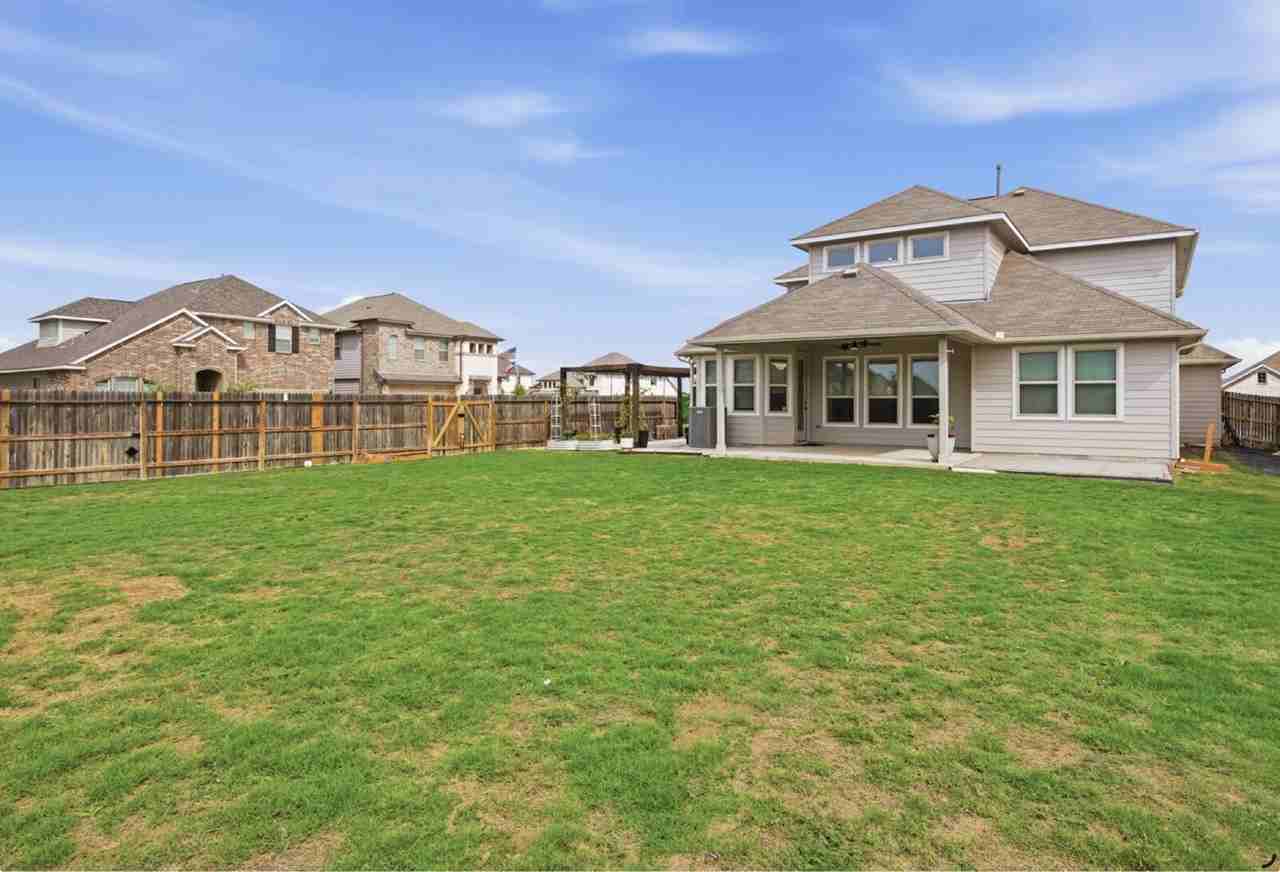 10051 Mulhouse Dr - Photo 3 of 47