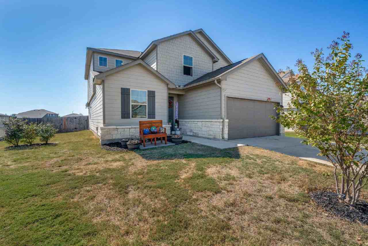 1390 Rios Bend Dr - Photo 2 of 25