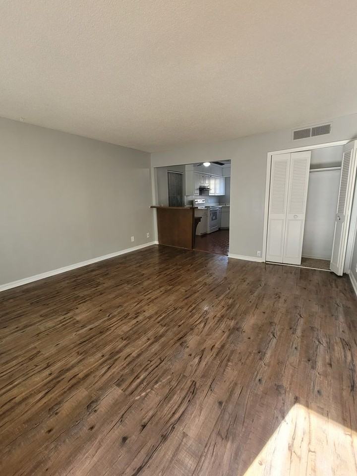 1309 East 21st - Photo 2 of 27