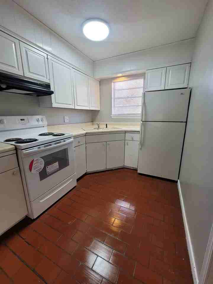 1309 East 21st - Photo 7 of 27