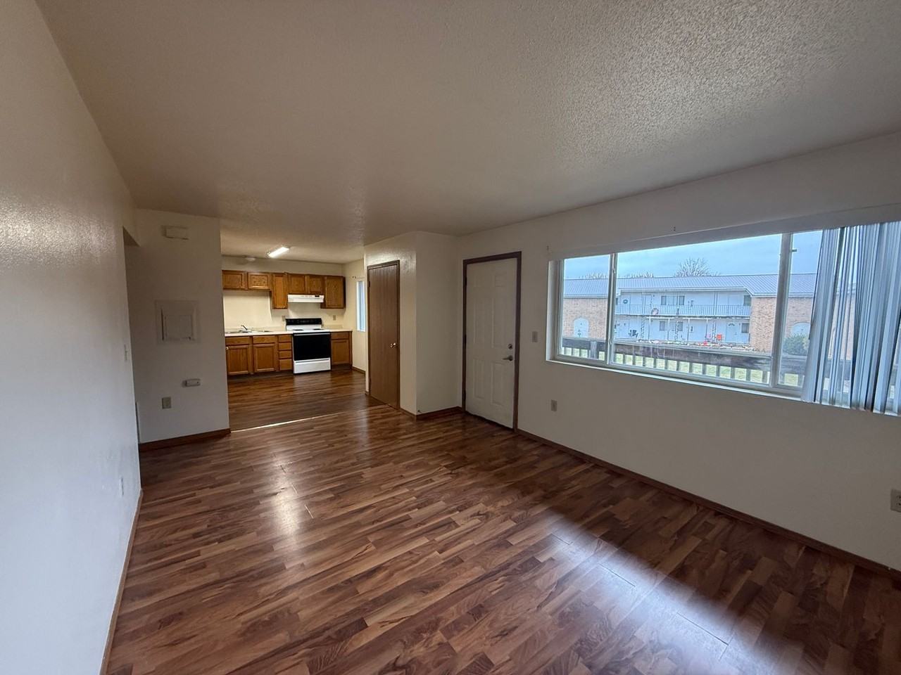 815 S Dousman St - Photo 6 of 12