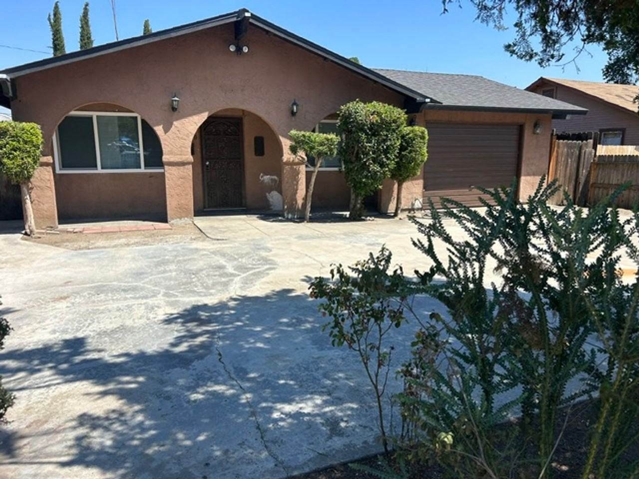1520 N Giddings St - Photo 2 of 12