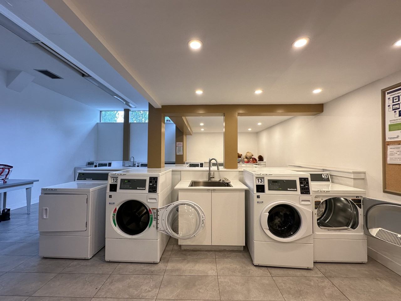 1100 Jervis St - Photo 7 of 50