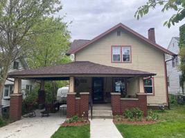 featured image of 209 E Lutz Ave #1