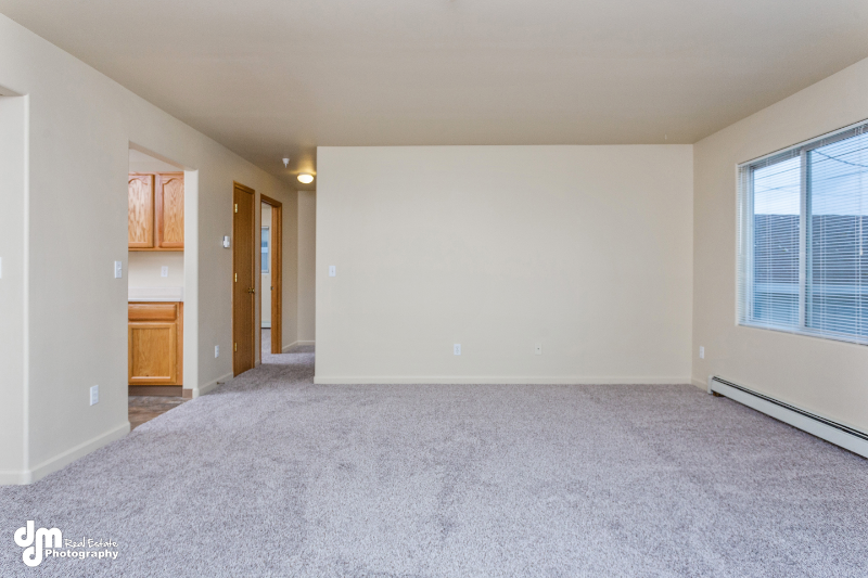 7016 Weimer Rd - Photo 4 of 19