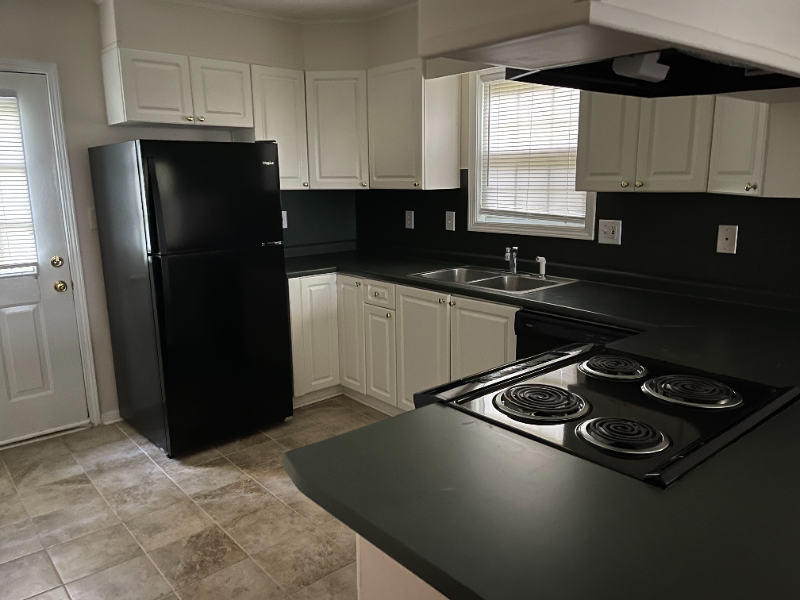 146 Double Eagle Dr - Photo 3 of 7