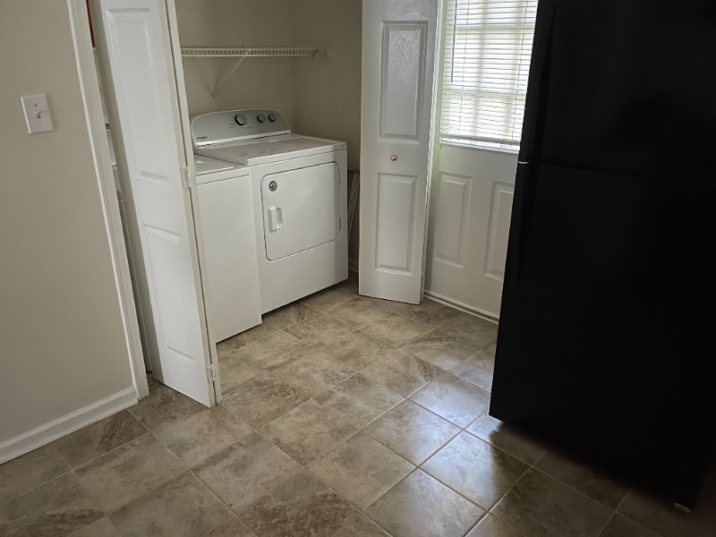 146 Double Eagle Dr - Photo 4 of 7