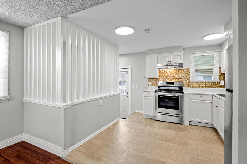4570 W Center Ave - Photo 3 of 42