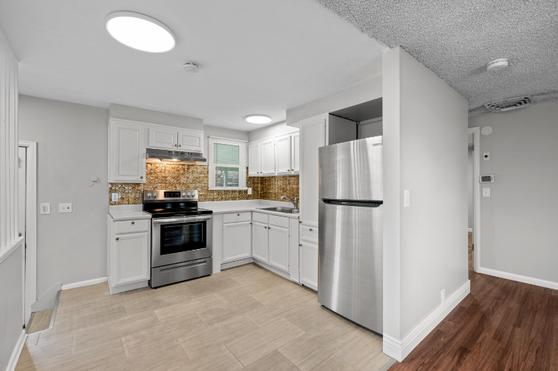 4570 W Center Ave - Photo 6 of 42