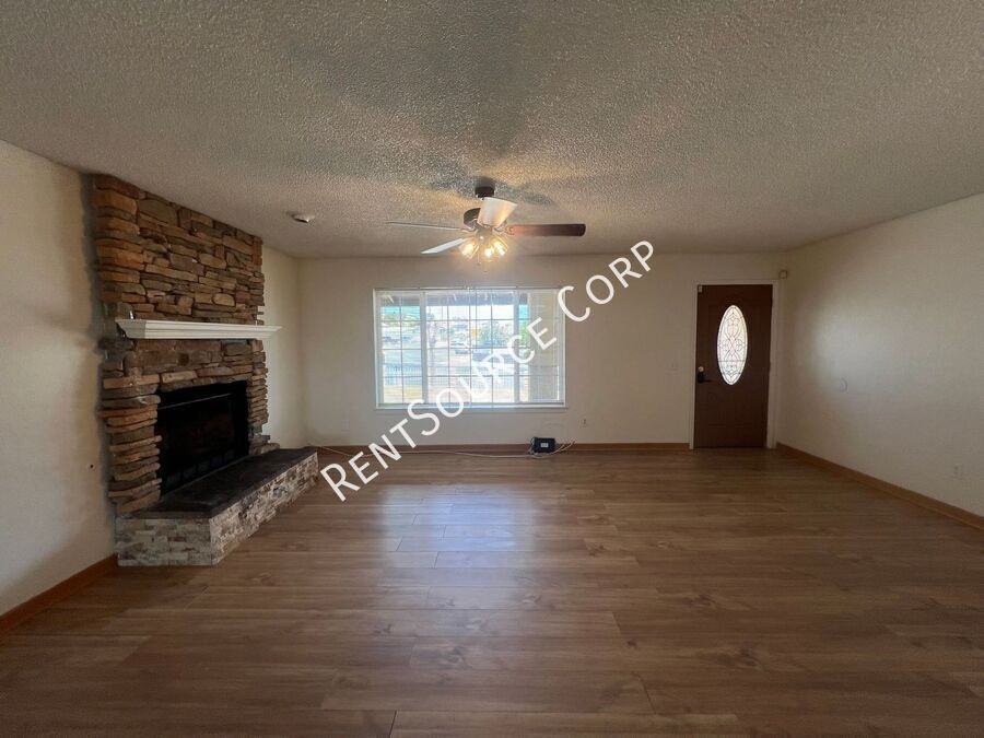 800 Armory Rd - Photo 5 of 23