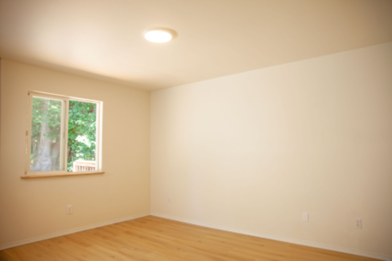 6530 Ne Center St - Photo 6 of 15