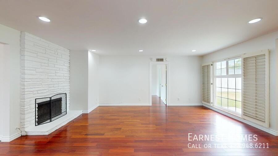 17155 Donmetz St - Photo 3 of 25