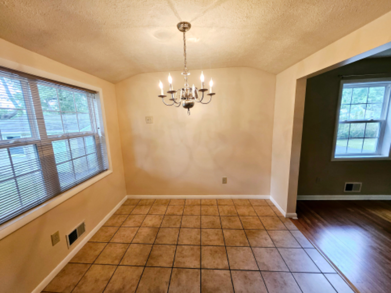 8376 Priem Rd - Photo 6 of 20