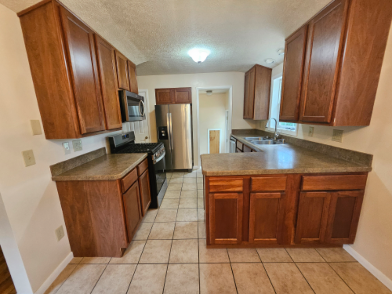 8376 Priem Rd - Photo 7 of 20