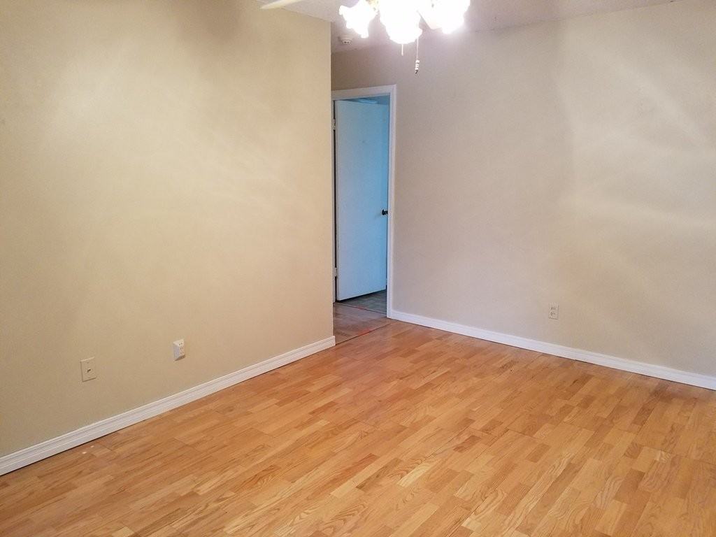 821 Briarlane Rd - Photo 2 of 5