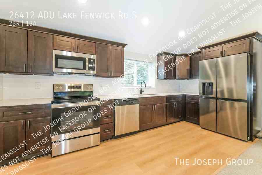 ADU LAKE FENWICK & - Photo 5 of 12
