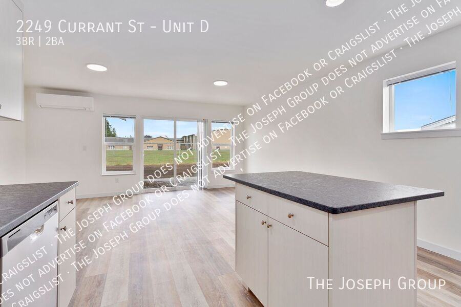 2249 Currant St #D - Photo 3 of 30