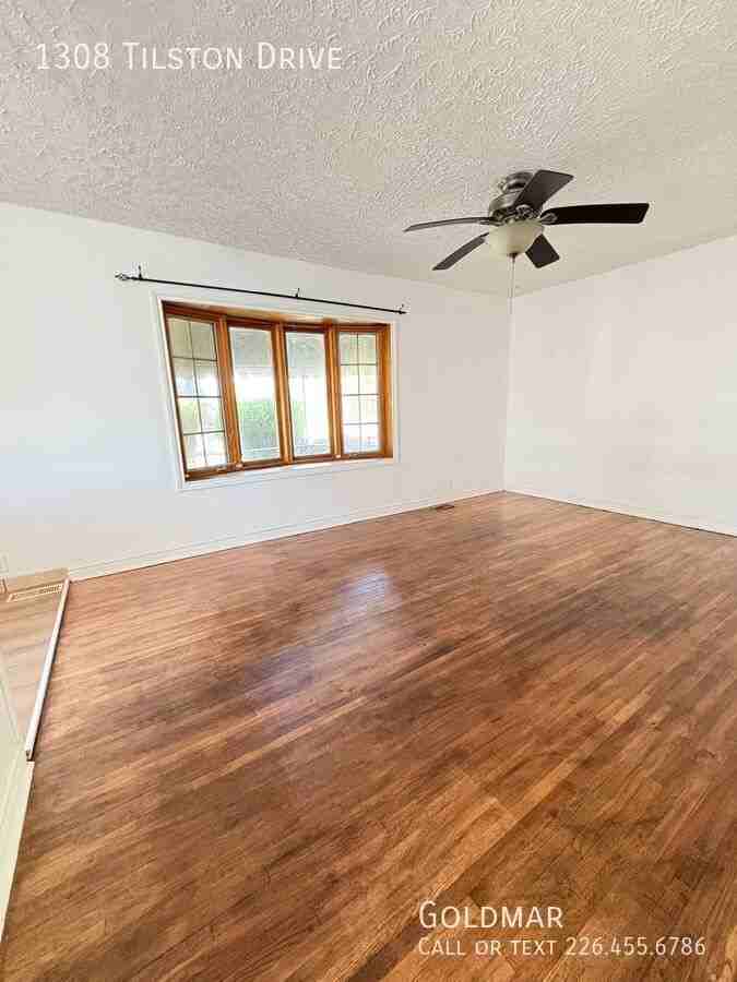 1308 Tilston Dr - Photo 4 of 22