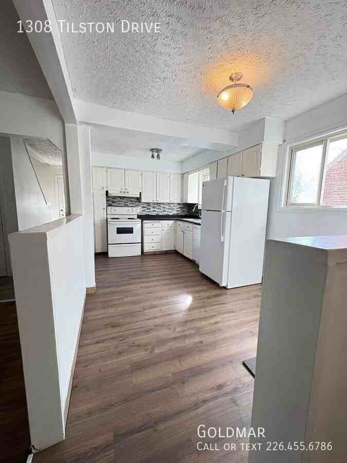 1308 Tilston Dr - Photo 5 of 22