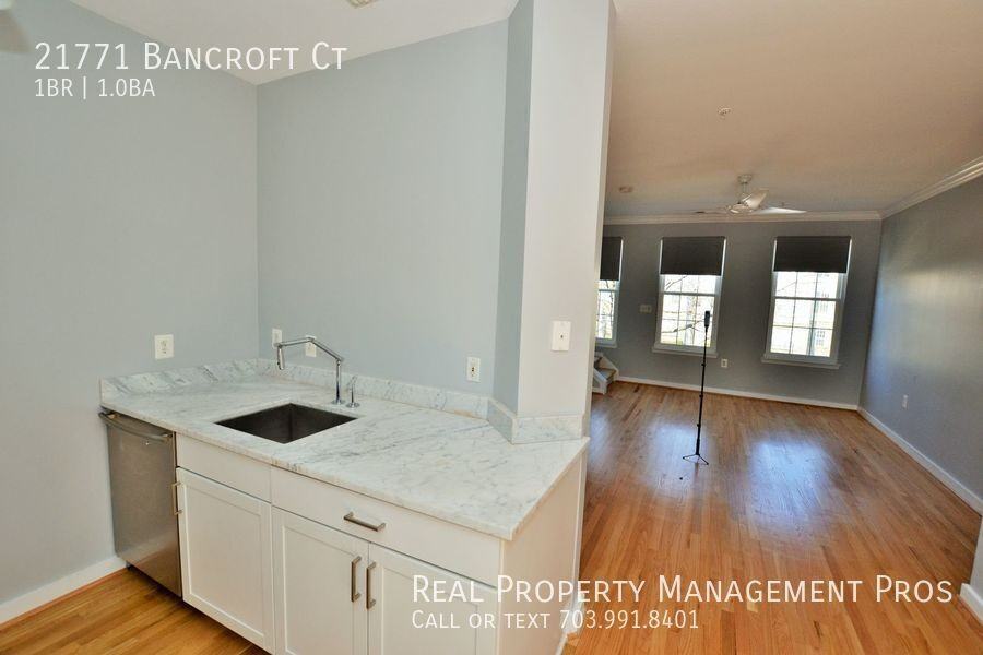 21771 Bancroft Ct - Photo 6 of 20
