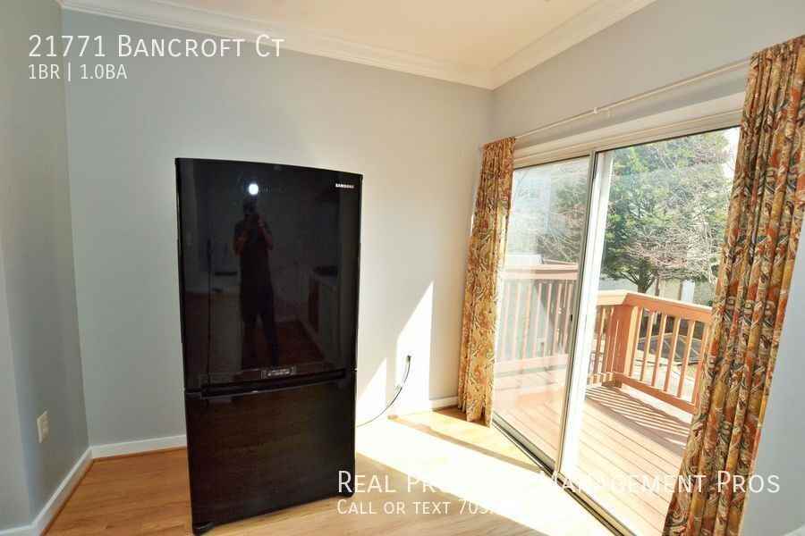 21771 Bancroft Ct - Photo 7 of 20
