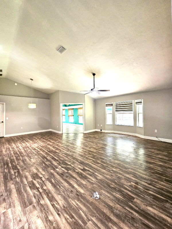 1014 Nw 90th Dr - Photo 5 of 18