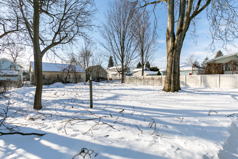 11 Charlotte St #2R - Photo 5 of 16