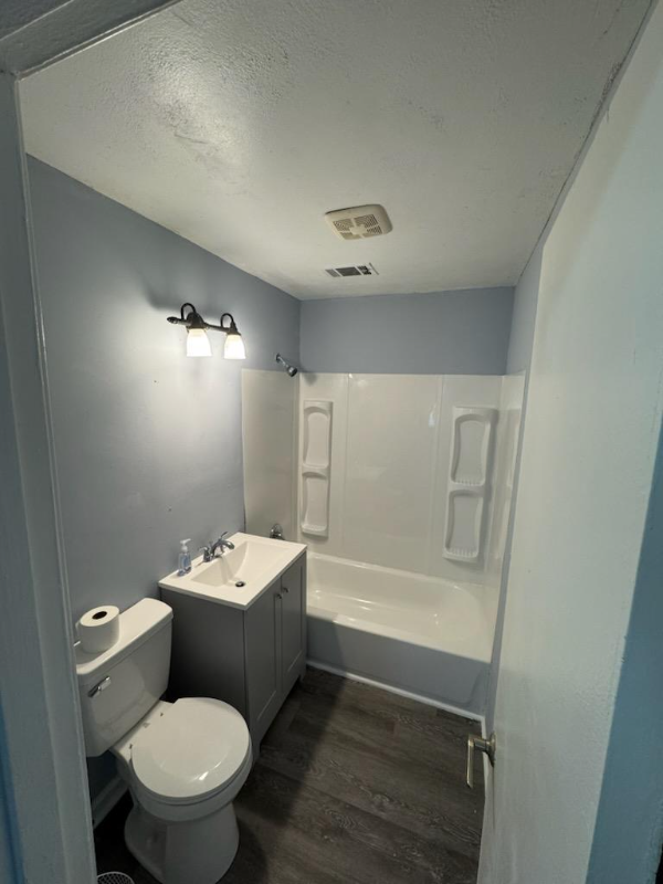 5487 Bloomfield Rd - Photo 2 of 8