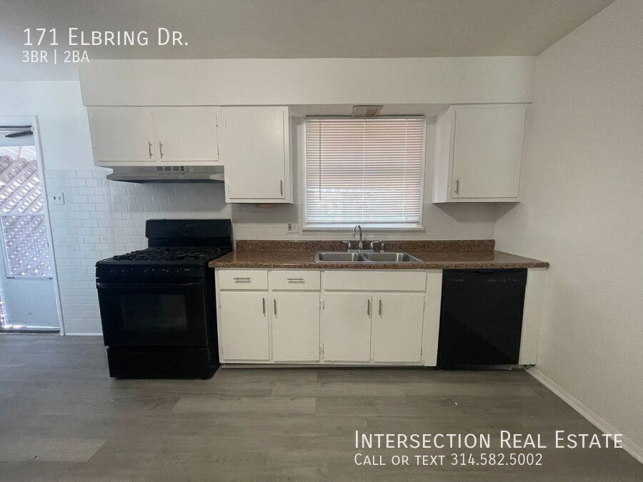 171 Elbring Dr - Photo 6 of 18