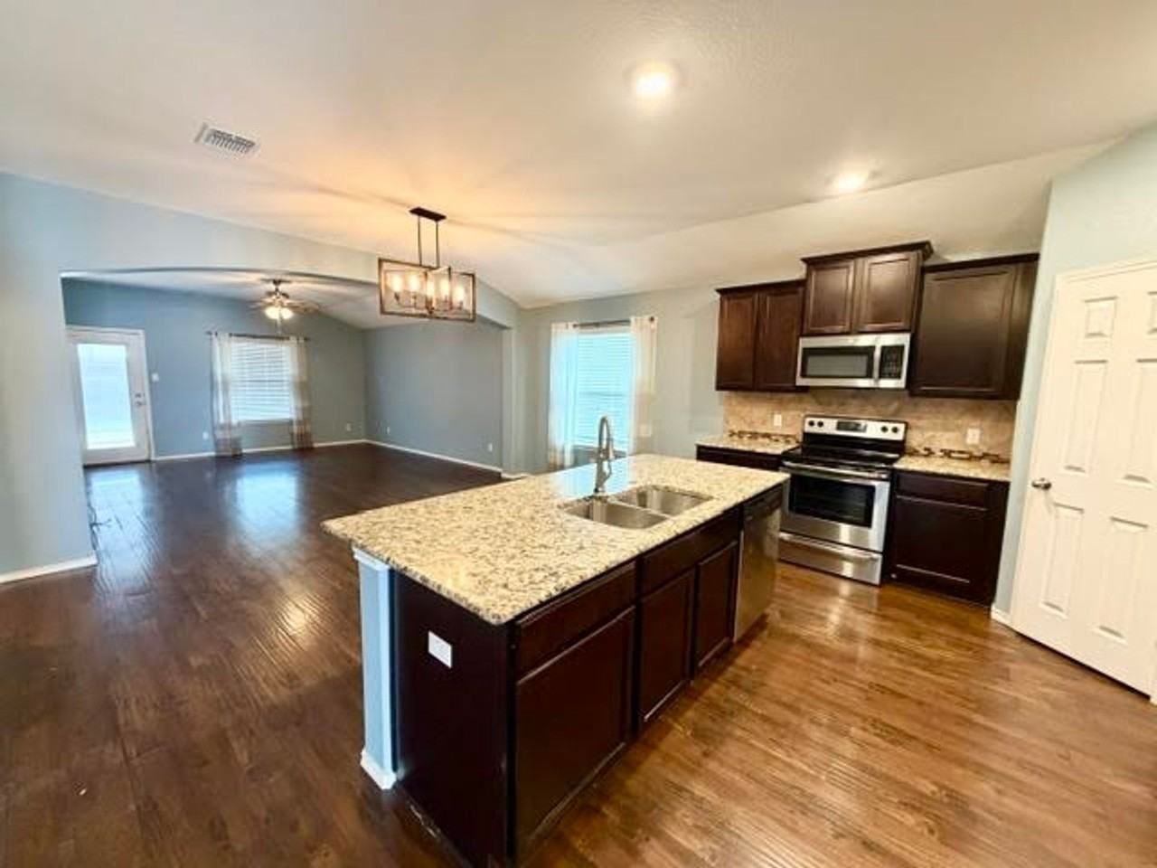 2701 Skinner Dr - Photo 2 of 22