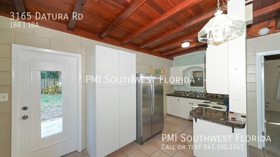 3165 Datura Rd - Photo 5 of 24