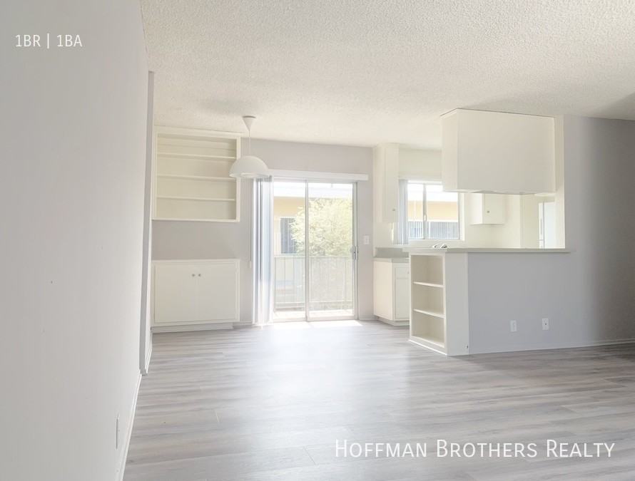 1642 Barry Ave #5 - Photo 3 of 8