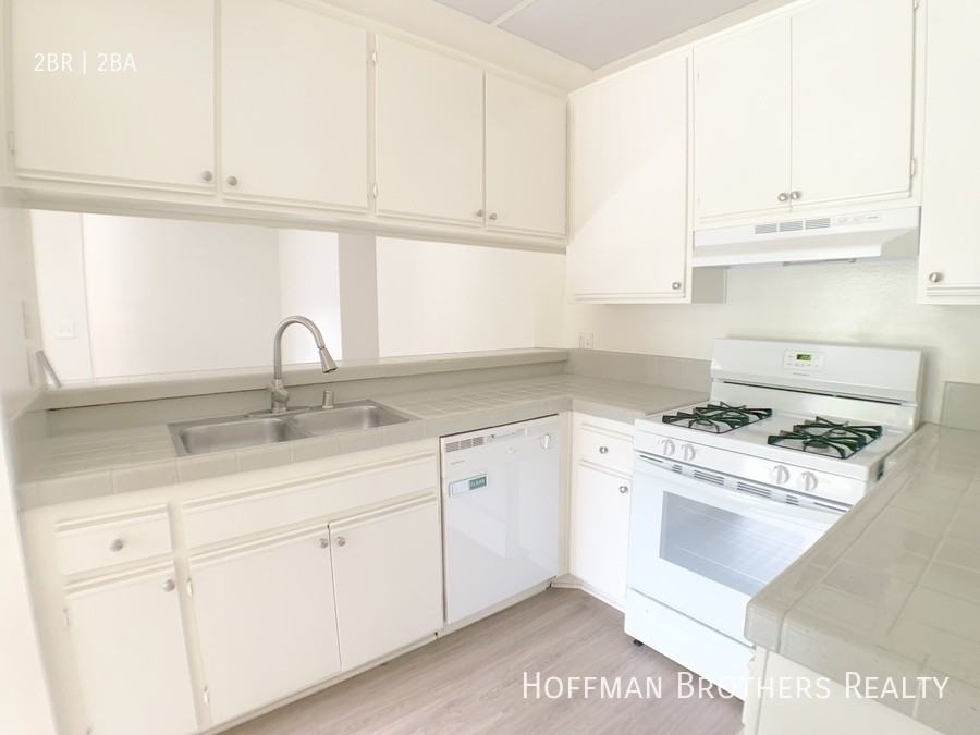 11917 Culver Blvd #108 - Photo 3 of 8