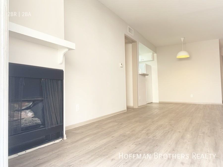 3132 Bagley Ave #209 - Photo 3 of 10