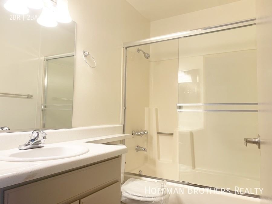 3132 Bagley Ave #209 - Photo 4 of 10
