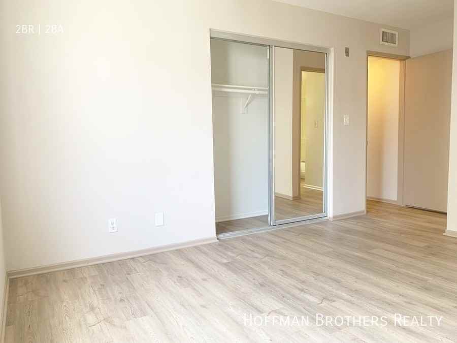 3132 Bagley Ave #209 - Photo 5 of 10