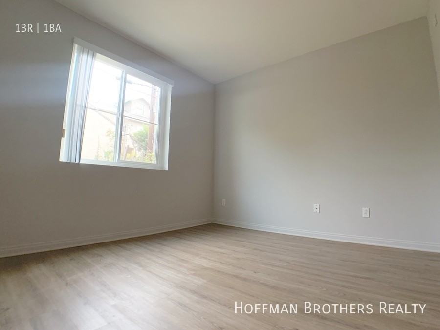 7393 W Manchester Ave #213 - Photo 5 of 11